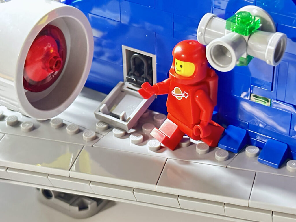 LEGO 10497】レゴICON「銀河探検隊」の商品を組み立てレビュー